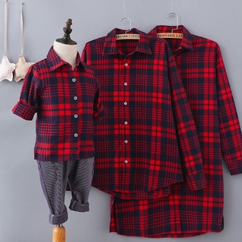 Instagram-Worthy Family Christmas Card Outfits